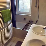 Dakota - Jacuzzi, Zwembad, Playstation * Durbuy