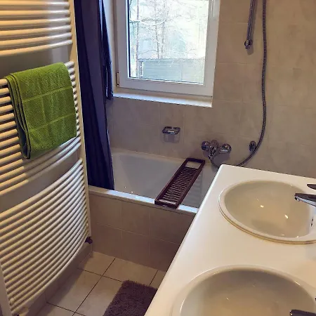 Dakota - Jacuzzi, Playstation * Durbuy