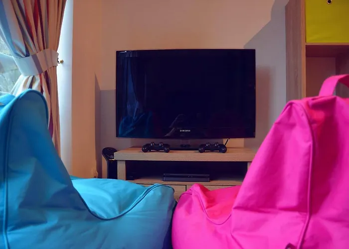 Dakota - Jacuzzi, Zwembad, Playstation *