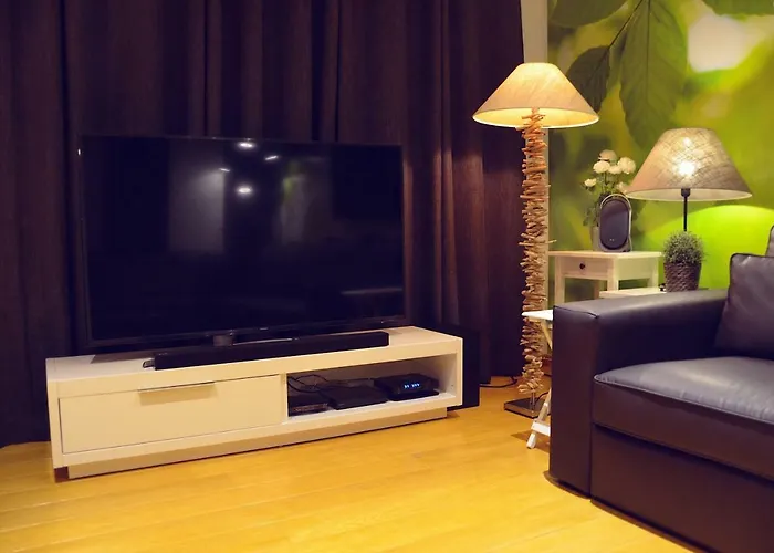 וילה Dakota - Jacuzzi, Zwembad, Playstation דורבורי